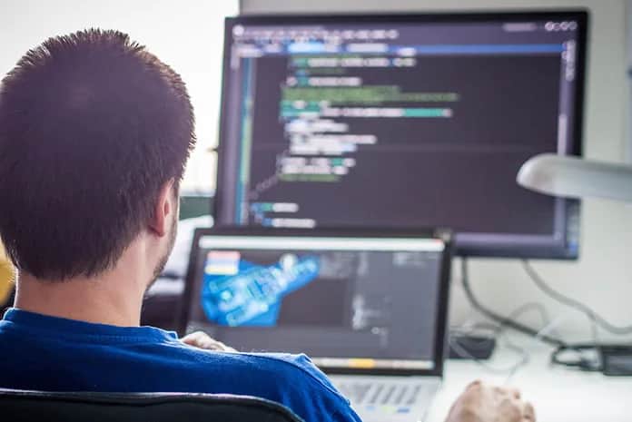 Praca dla informatyka po studiach: jak zdobyć wymarzone zatrudnienie